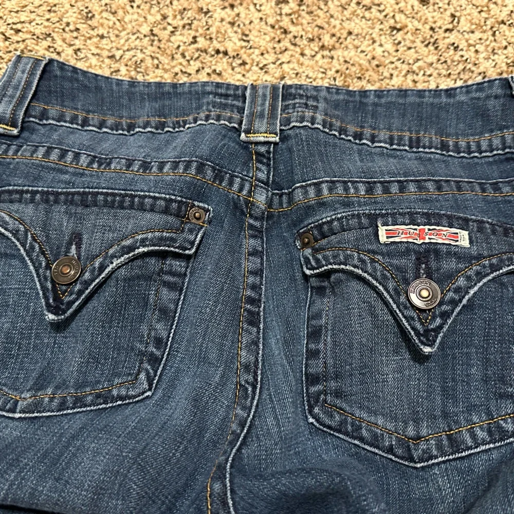 Women Hudson Beth Mid Rise Bootcut - Picture 4 of 14